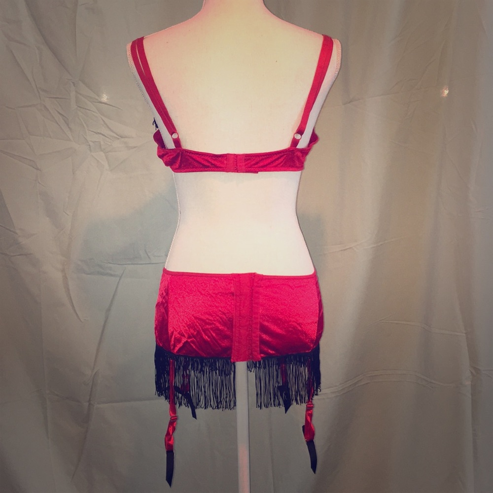 Vintage Fredericks of Hollywood red fringe bra set - Picture 5 of 8